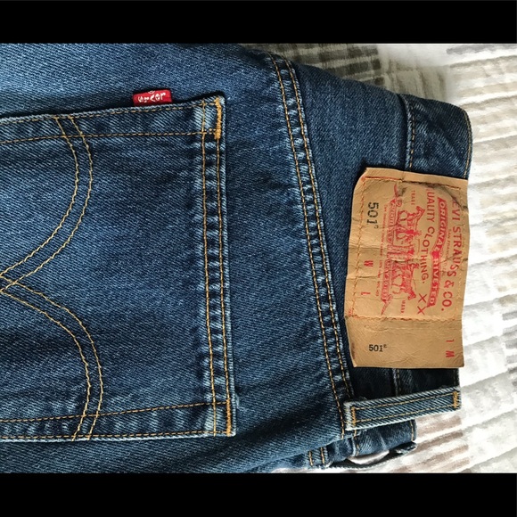 Levi’s straight leg 501s - Picture 2 of 5